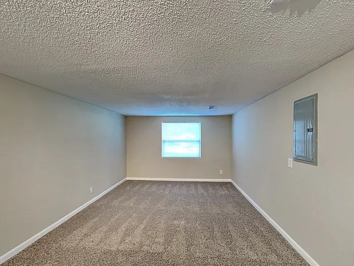 2816 Commanche Ave — Photo 8