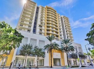 900 SW 8th St APT 705, Miami, FL 33130