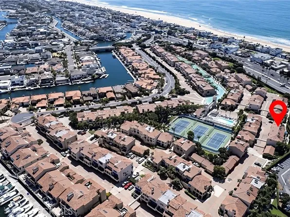 16425 Martin Ln, Huntington Beach, CA 92649