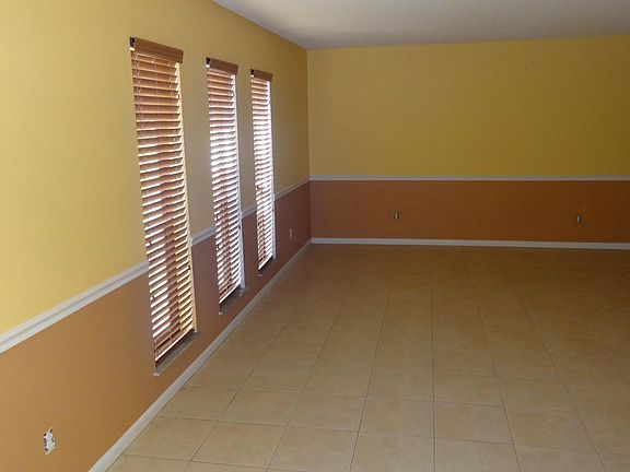 4th image of 1738 SE Dominic Av Avenue