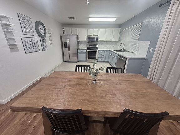 5th image of 7650 Country Park Dr