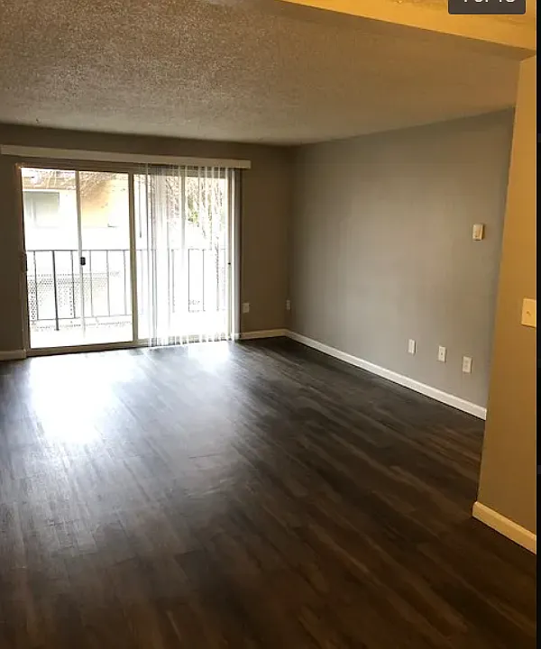 Emerald Place Apartments