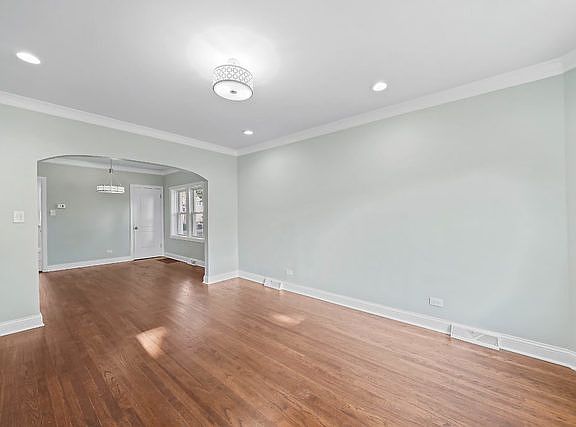 5th image of 3147 Harvey Ave