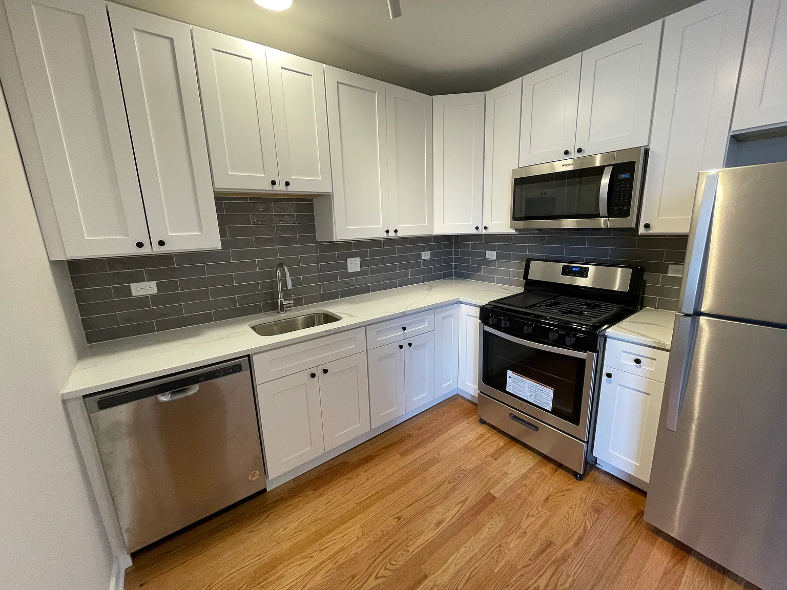 2 bed, $2,150 — Photo 3