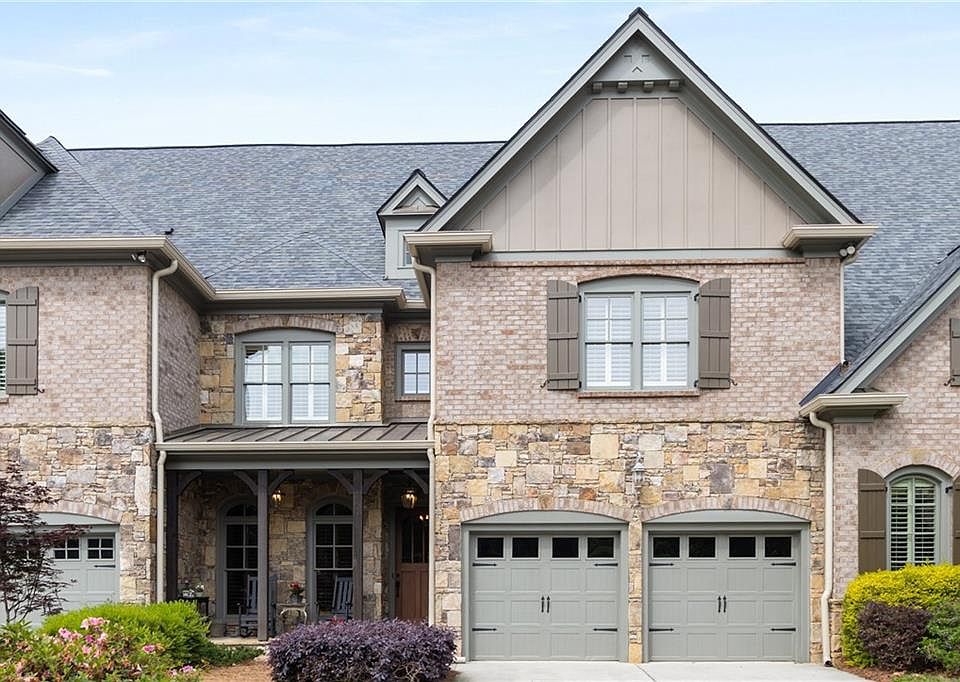 1st image of 320 Wisteria Cir