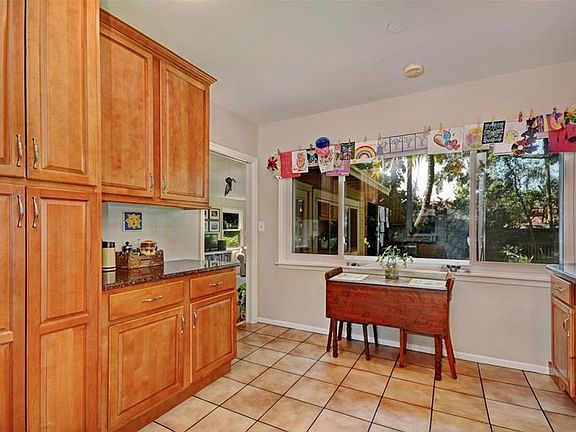 3rd image of 3708 W Granada St
