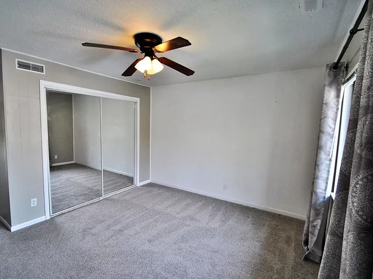65 Wilshire Heights Dr — Photo 6