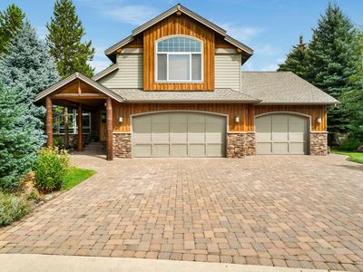 19407 Charleswood Ln, Bend, OR, 97702