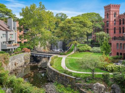 12 Glenville St #102, Greenwich, CT, 06831