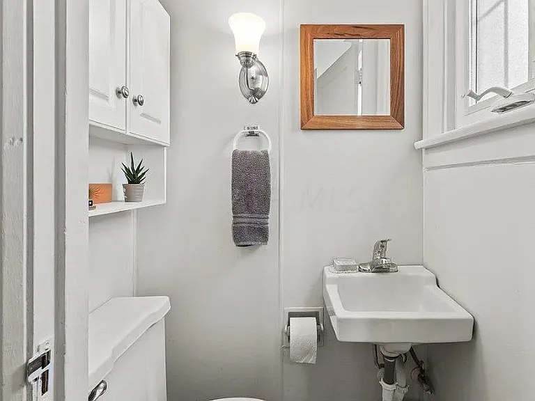 1203 Westwood Ave — Photo 2