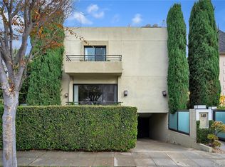 148 S Roxbury Dr #B, Beverly Hills, CA 90212