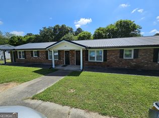 204 Greenbriar Dr, Cedartown, GA 30125