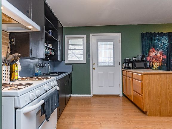 3rd image of 3727 N Jackson Ave