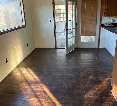 4th image of 446 Earl Perkins Rd