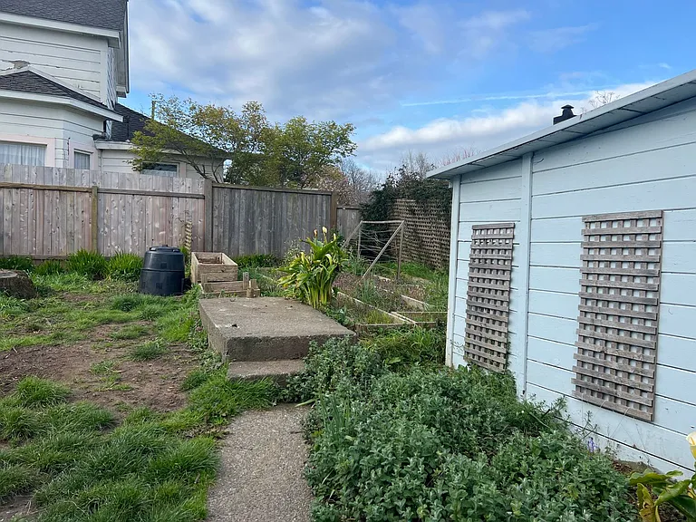1489 G St — Photo 4
