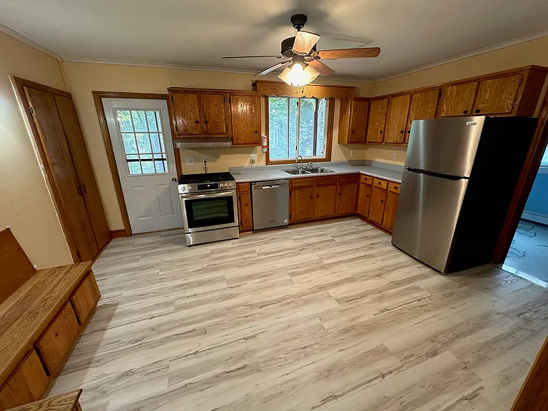 318 E Main St #2 — Photo 8
