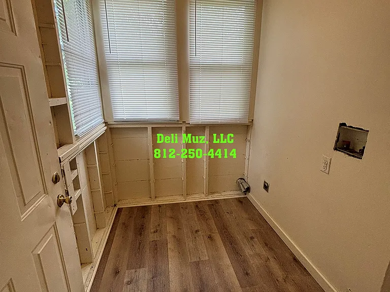 1111 N Main St — Photo 9