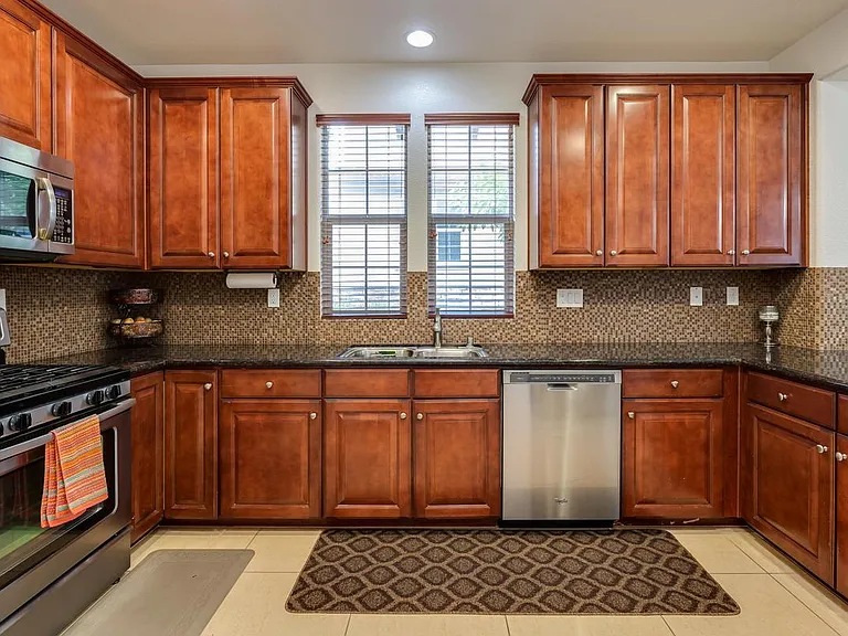 812 Blossom Rock Ln — Photo 6