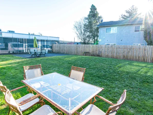 Auburn Oaks Apartments, 44 5th St NE APT 04, Auburn, WA 98002
