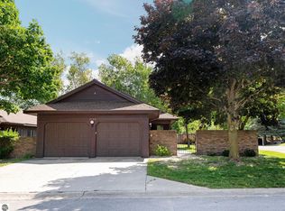 2162 Hammond Pl E, Traverse City, MI 49686