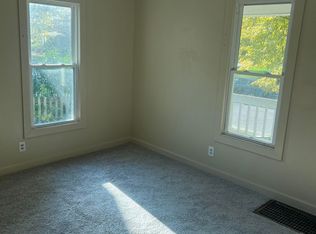 427 Almyra Ave, Monroe, MI 48161