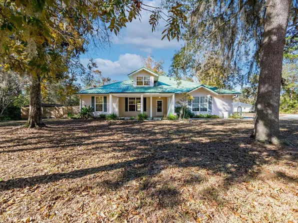 9270 NW 112th Ln, Chiefland, FL 32626