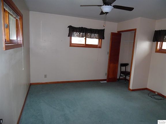 4th image of 304 13th Ave E