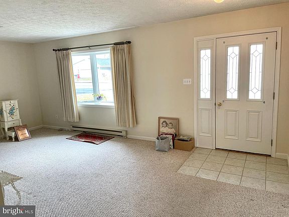 4th image of 66 Chadwick Dr