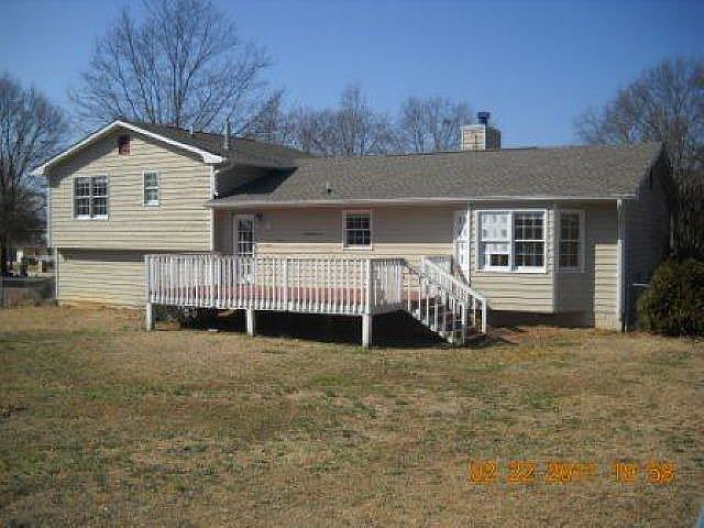 2nd image of 123 Timbermill Cir