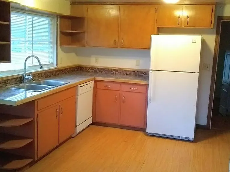 2999 Alder St — Photo 2