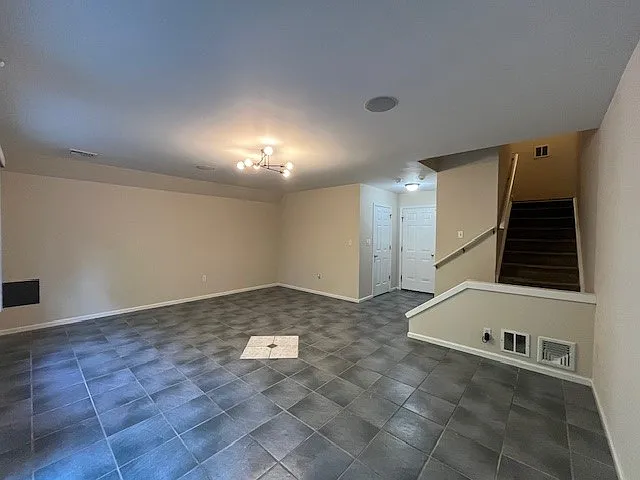 4043 Waterford Dr — Photo 23