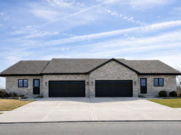 25150 S Westwind Ct, Channahon, IL 60410