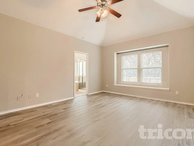 1820 Abby Creek Dr — Photo 17
