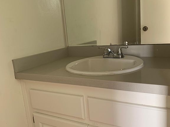 4th image of 2867 W 235th St APT 3