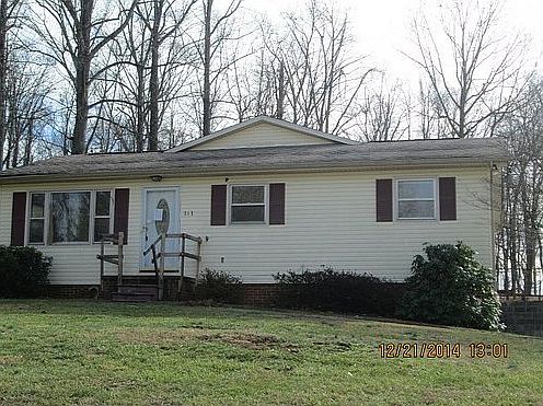 1st image of 161 Woodland Cir