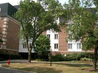 225 Lake Blvd APT 508, Buffalo Grove, IL 60089