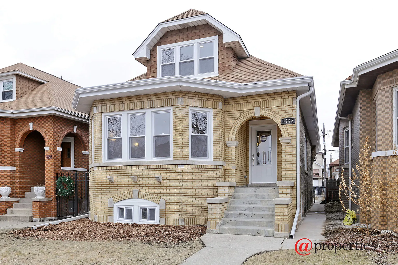 5248 W George St photo 1