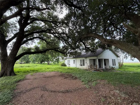 7615 Avenue J, Beasley, TX 77417