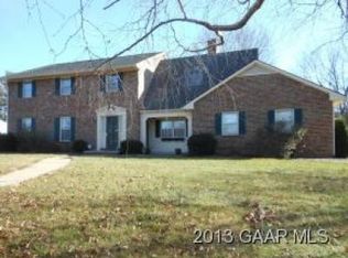 101 Tiffany Dr, Waynesboro, VA 22980