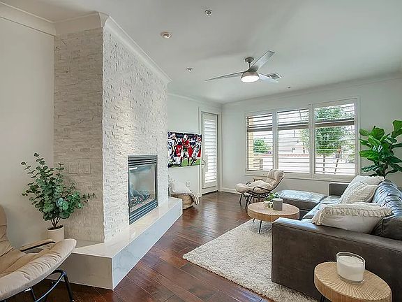 2nd image of 4909 N Woodmere Fairway Unit 1005