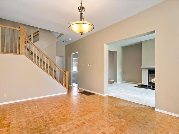 3rd image of 4244 McPherson Ave