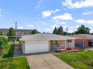14358 Talbot Dr, Warren, MI 48088