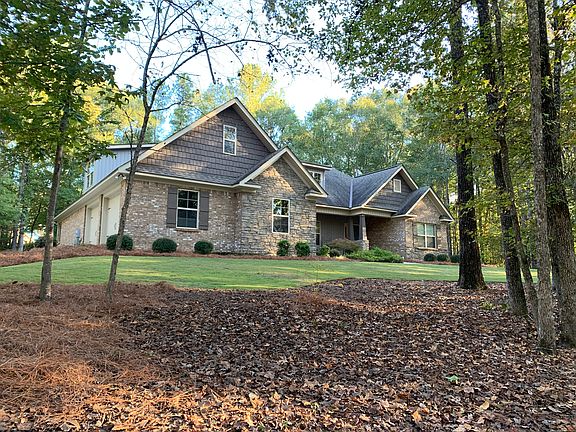 2nd image of 3898 Lee Road 250