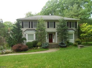 14 Heather Ln, Morristown, NJ 07960