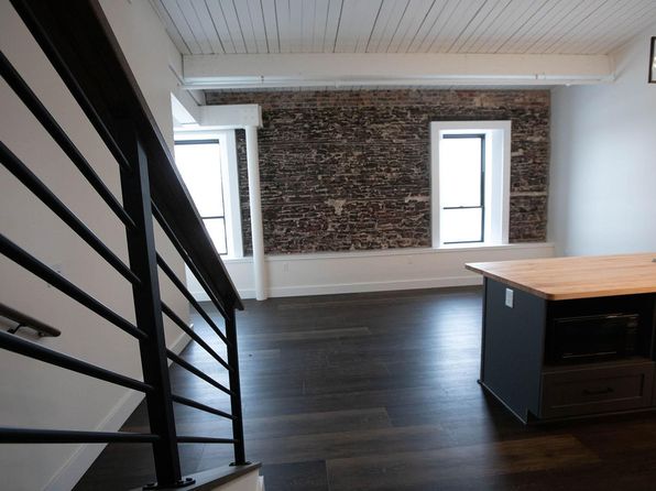 411 W Portage Ave #6