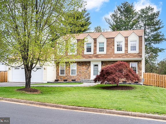2nd image of 14414 Coachway Dr