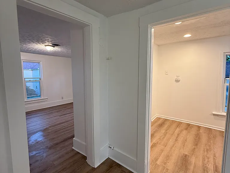 739 1/2 Garfield Ave — Photo 5