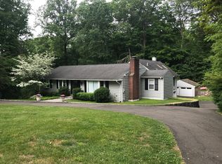 15 Corrigan Ln, Greenwich, CT 06831