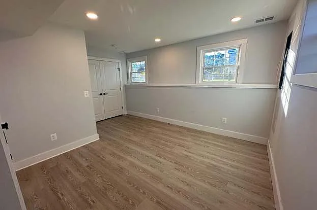 119 W Earleigh Heights Rd — Photo 6