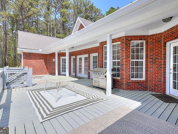 2nd image of 452 Mount Vernon Rd